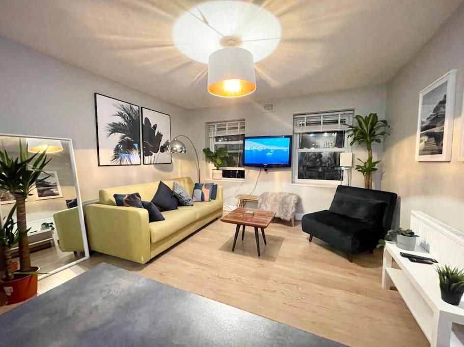 *New* Beautiful 2 Bedroom House In Central Location London Exterior photo